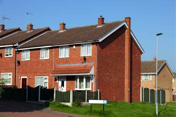 Can I Alter The Party Wall Surveyor? - A Crucial Guide From Faulkner Surveyors 3 Do you want to change the party wall surveyor you are using? Get the best results from Faulkners Camberley NOW!